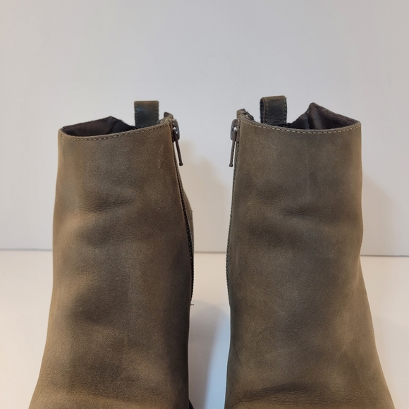 Blondo Nivada Waterproof Boots - Picture 8 of 13